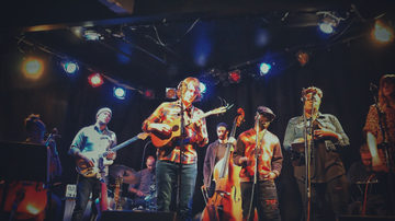 on stage 2 · photo: tom v bush